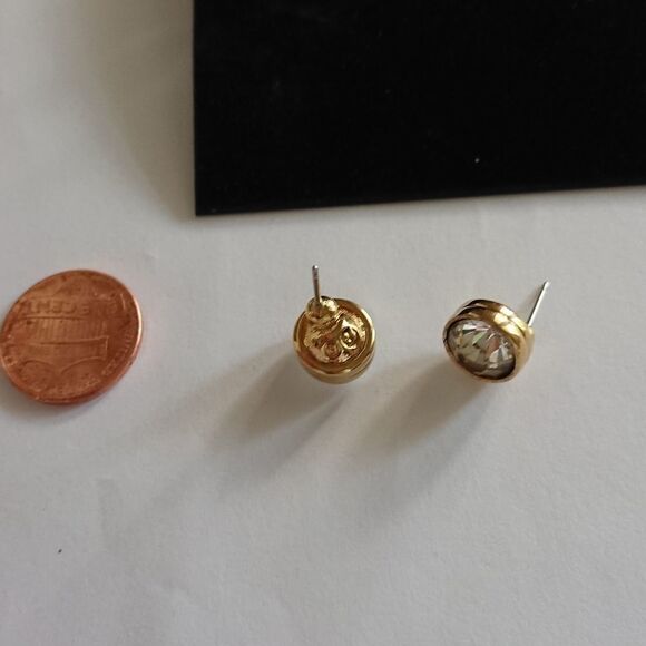 Swarovski gold tone round stud earrings - Picture 2 of 3